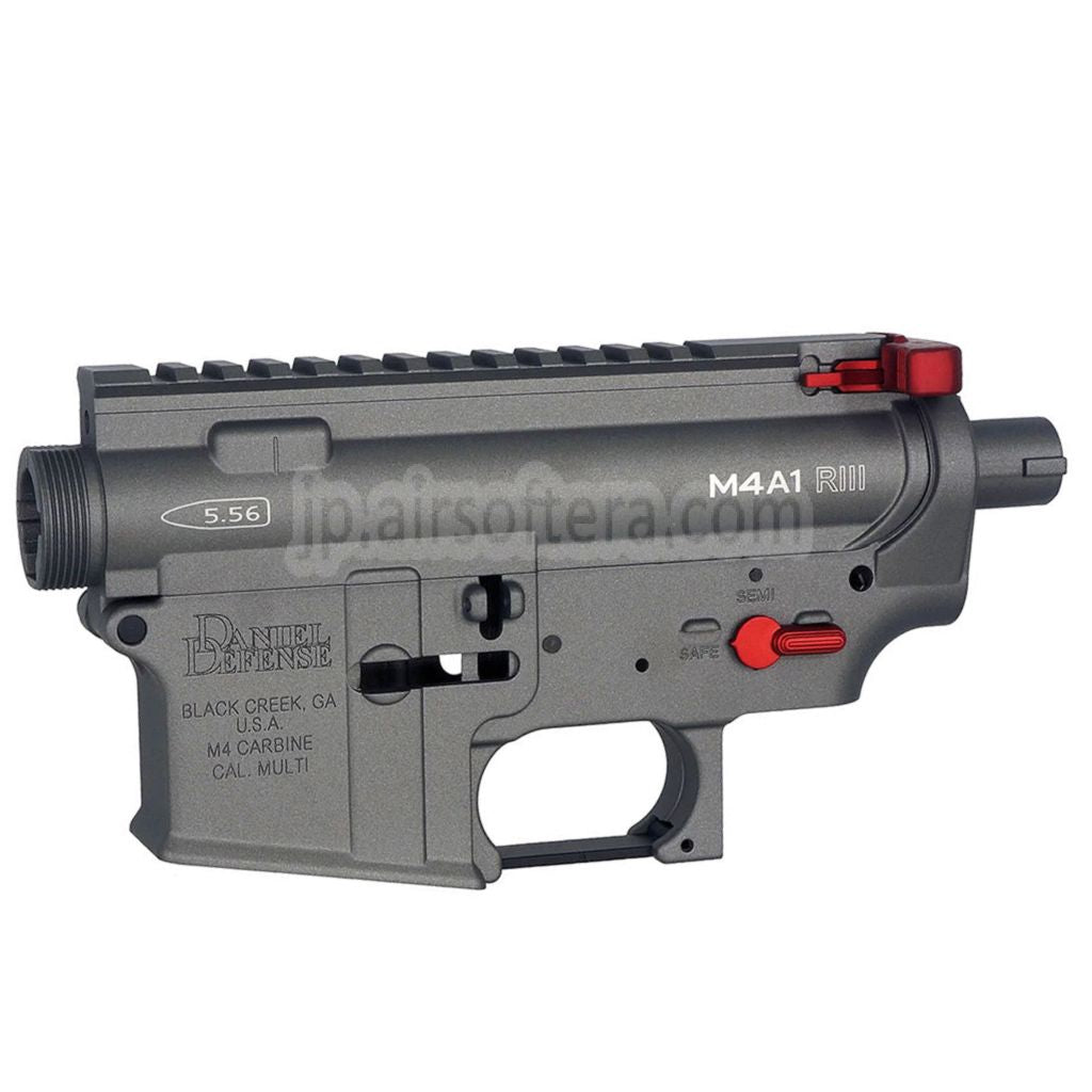 CYMA Daniel Defense M4A1 RIII レシーバーキット  M4 M16シリーズV2 AEGライフルエアソフトガンに適しています