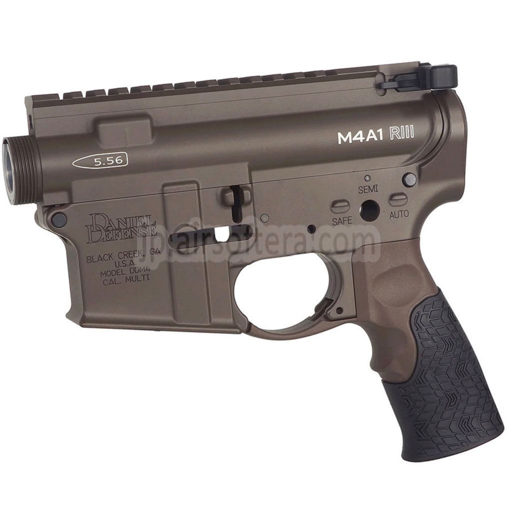 CYMA CGS Daniel Defense M4A1 RIIIレシーバーキット CYMA CGS 東京マルイ M4 シリーズ MWS GBB ライフル エアソフトガンに適合